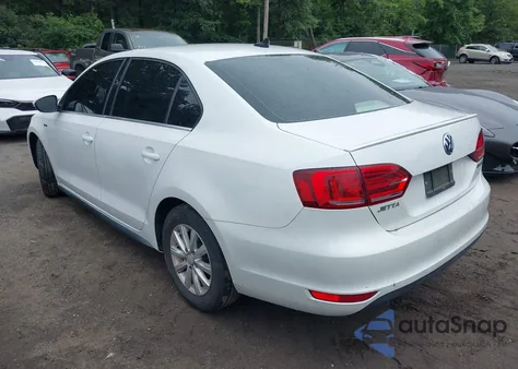 2013 Volkswagen Jetta Hybrid Se from USA, damaged, VIN 3VW637AJ8DM296130